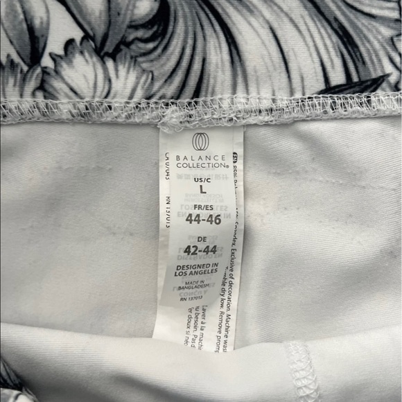 Like new 🖤🤍 Balance Collection black & white leggings Size L - Picture 12 of 12